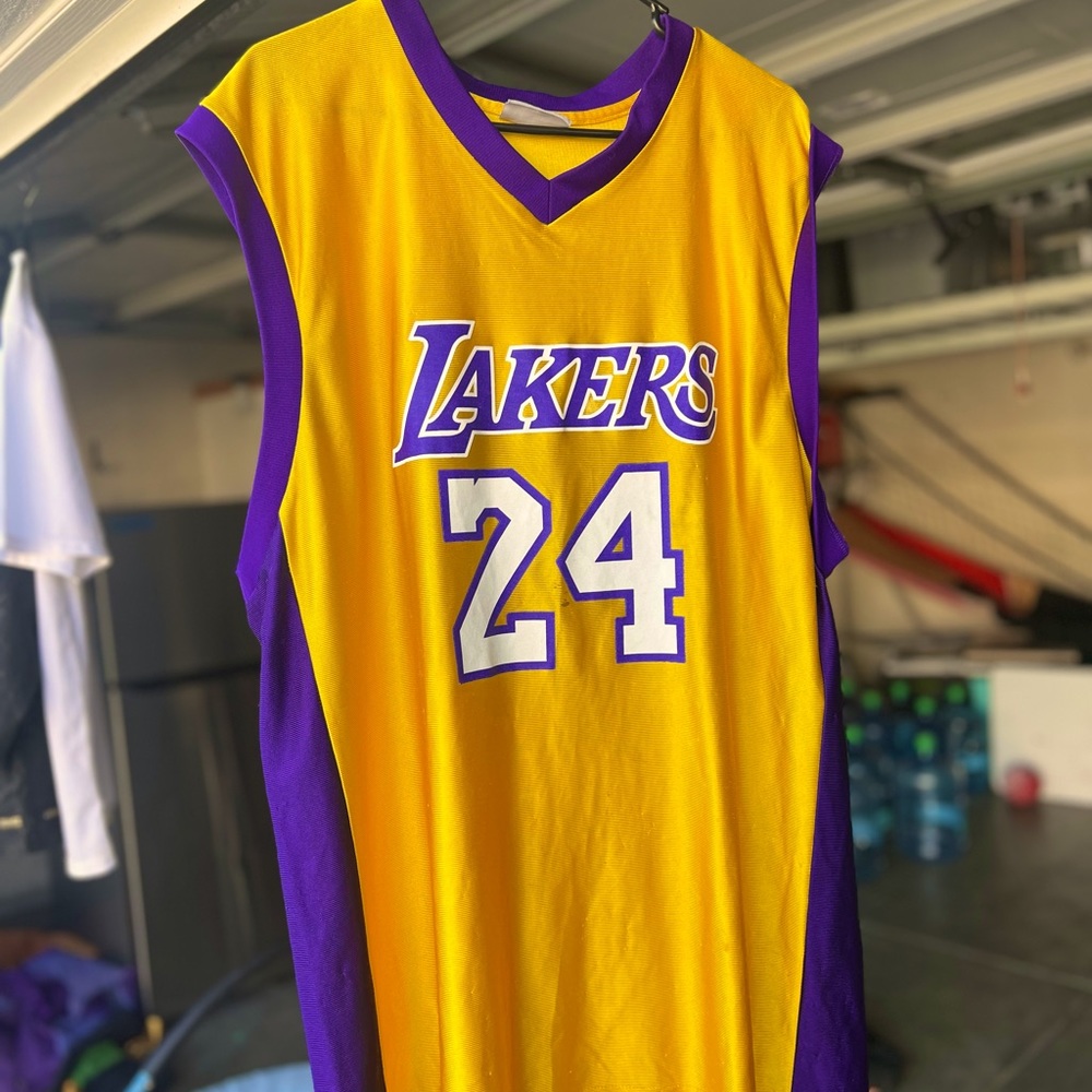 VINTAGE Kobe Bryant Lakers Jersey #24 🔥🔥
